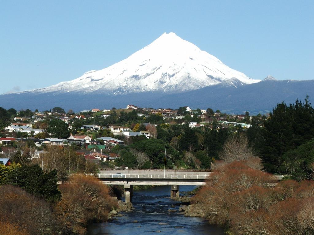 New Plymouth Top 10 Holiday Park Eksteriør bilde